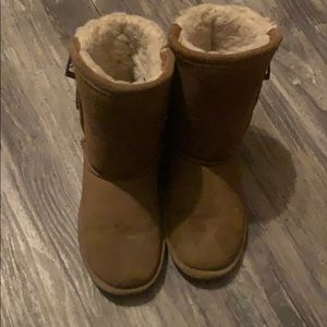 Kids Bear Paw boots